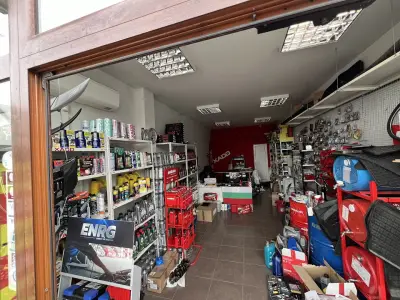 Магазин за Авточасти Pit Stop