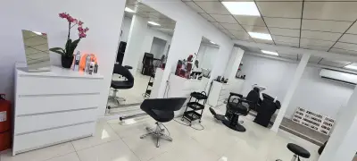 V Style - Hair Studio ShumenІ Фризьорски салон І Шумен І Подстригване І Обезцветяване І Боядисване І Оформяне на брада