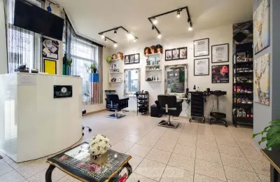 VI SAKS Hair & Beauty