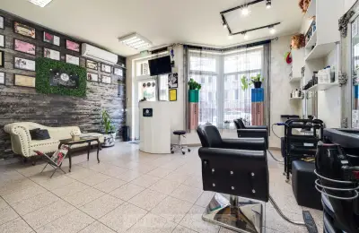 VI SAKS Hair & Beauty