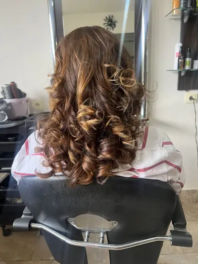 Hair Salon “Tomi Sakareva”