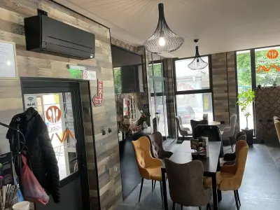 AVVA Caffe & Grill & Bar