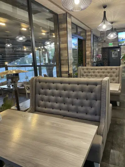 AVVA Caffe & Grill & Bar