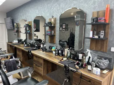 Alan's barber house 2