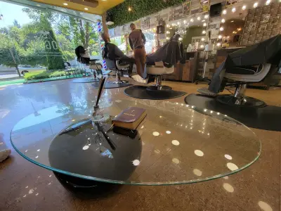 Gogov Gentlemen's Club & Barbershop