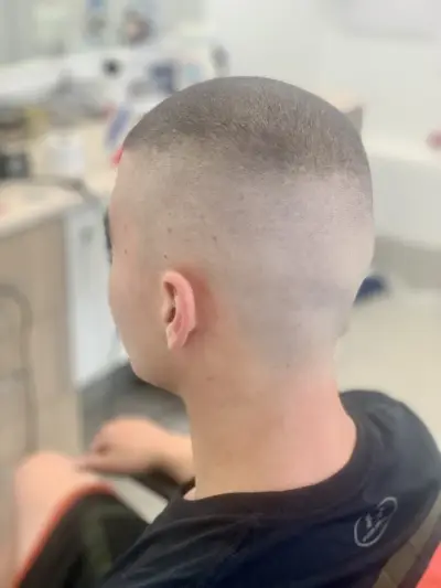 Moustache BARBER SHOP