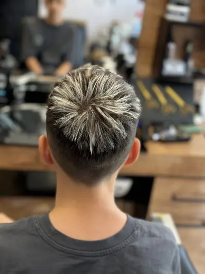 SHANI BYSTROV - BARBER