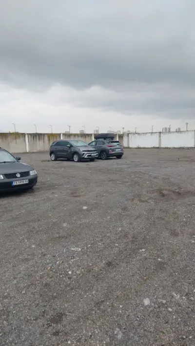 ParkingOne24 - Паркинг Летище София