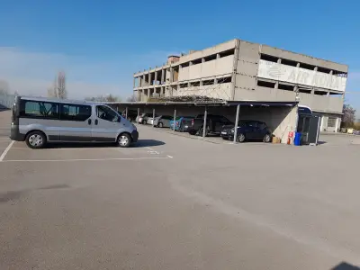 ParkingOne24 - Паркинг Летище София