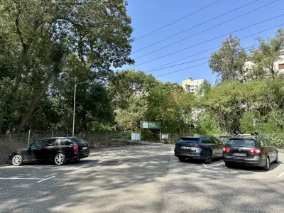 Паркинг Западен Парк