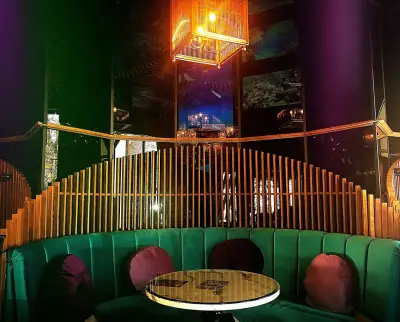 Street Lounge - Hotel Marinela