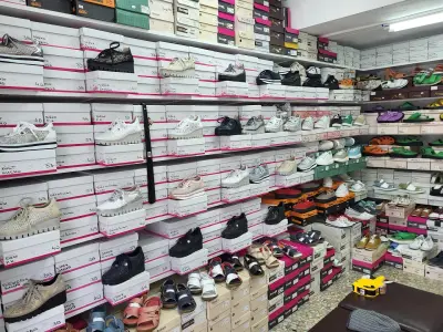 Магазин за обувки - SHOEHOLIC