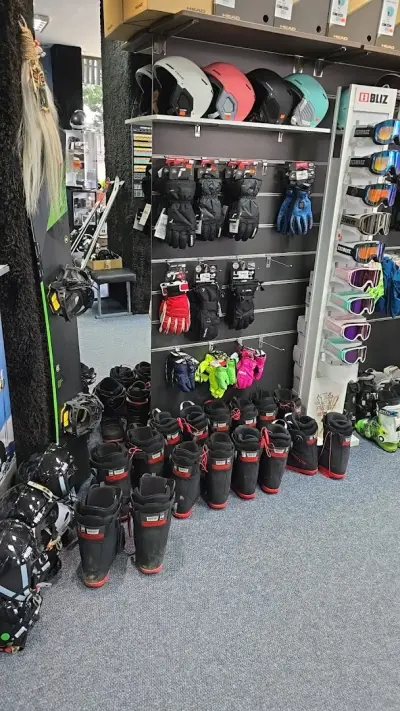 TOTEM SKI & Snowboard Center Bansko