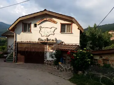 Guest house Tihiat Kut Ananievi