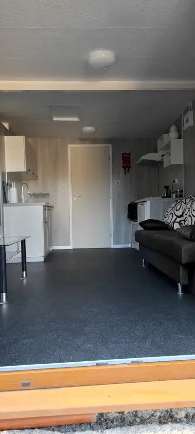 Weaver Studio Apartment, with outside space, Near Burgas