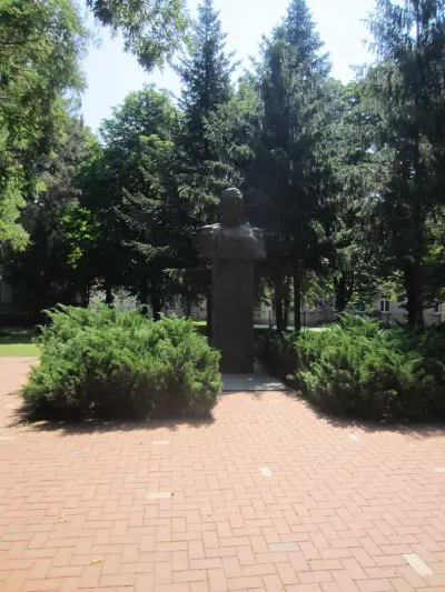 Узунов Палас