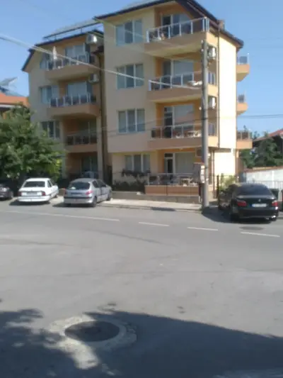 Семеен хотел Авалон