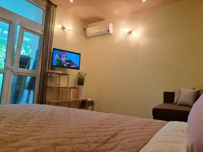 Sea Vibes 1 bedroom apartment - Free Public Parking, WiFi, Cable & Smart TV, 0,9 km to beach