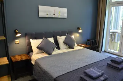 Sea Vibes 1 bedroom apartment - Free Public Parking, WiFi, Cable & Smart TV, 0,9 km to beach
