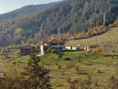 Вила „Оресите“