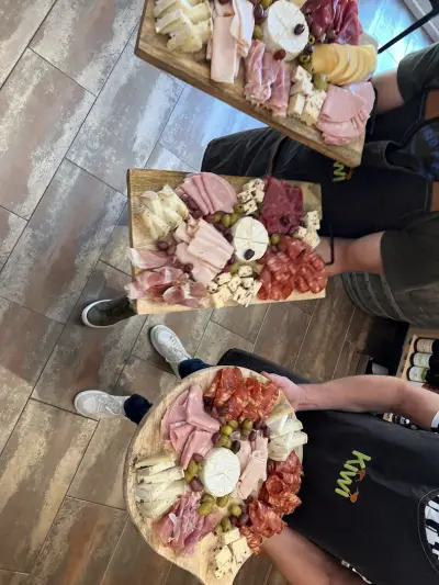 Kiwi Деликатесен Магазин