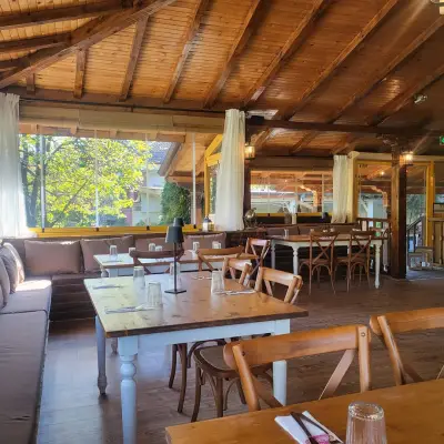 Ресторант "Villa Borsalino"