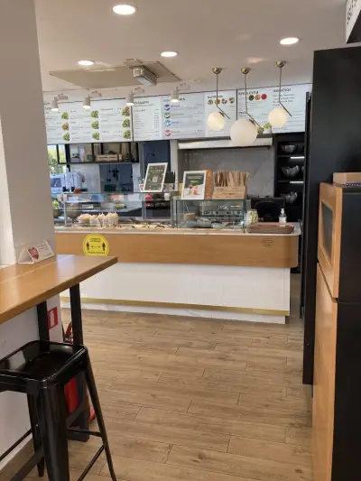 SALAD BOX METRO MLADOST