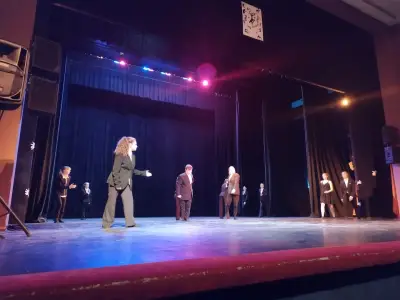 Театрално-музикален и филхармоничен център