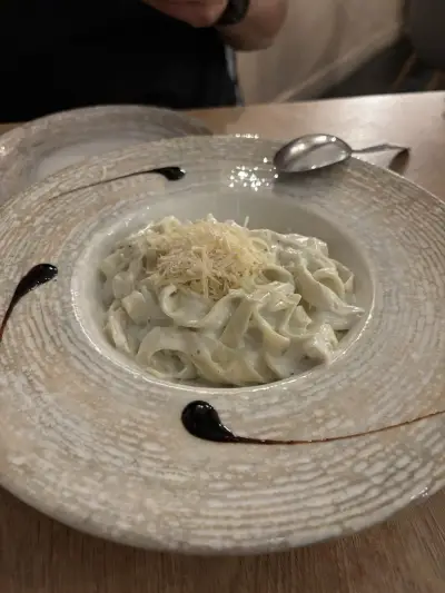 Pizza restaurant Meloncello
