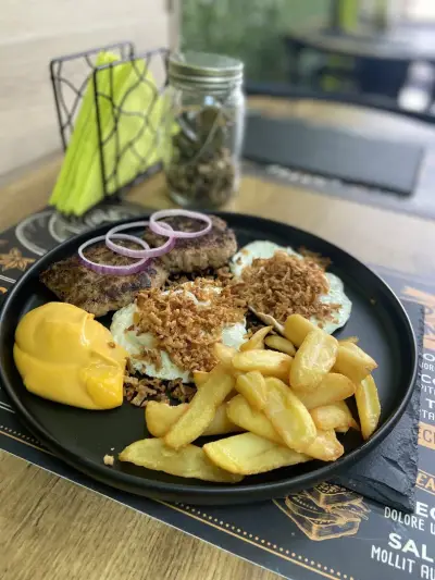 Best Burgers Suzana Food
