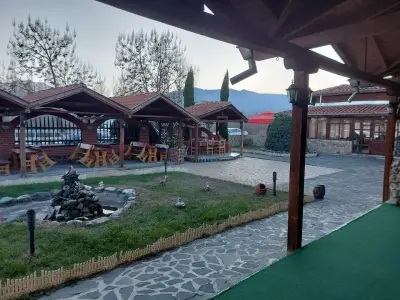 Ресторант "Каваци"