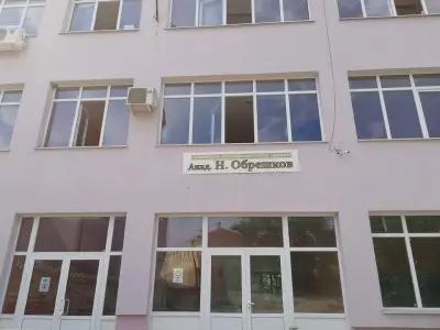 Профилирана природо-математическа гимназия „Акад. Никола Обрешков“