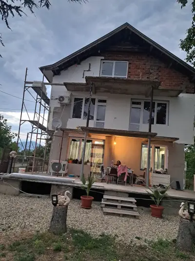 На Джито Къщата