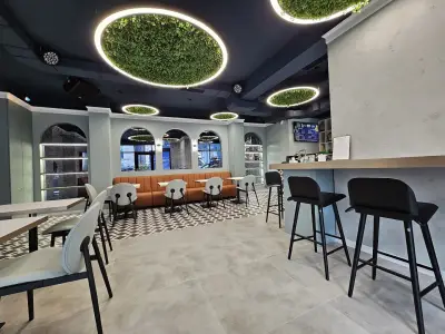 The HIGH-END Bar