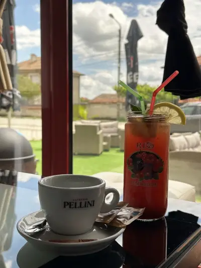 Café-Bar & Billiard G6