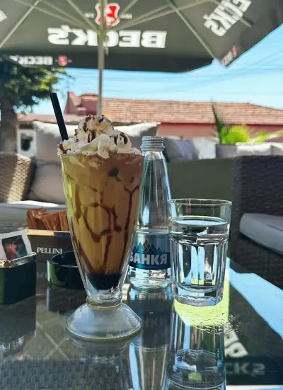 Café-Bar & Billiard G6
