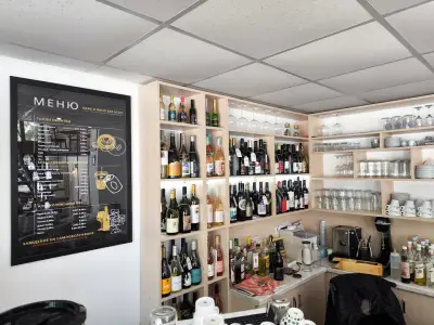 Angle coffee and wine bar & wineshop/ Ъгъл кафе, вино бар и магазин