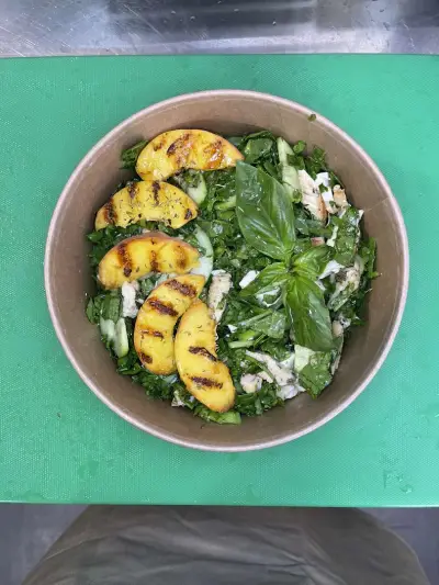 Gillyweed Salad bar