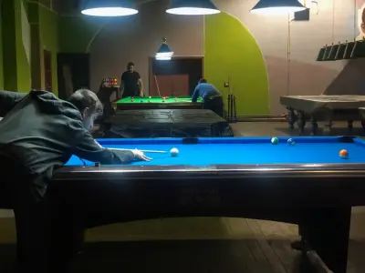 Shooters - billiard and snooker club