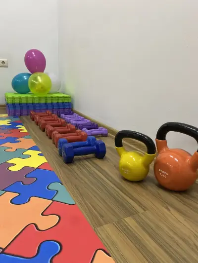 Спортна зала "Adira"