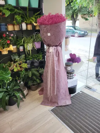 Бутик за цветя "Le Rose"
