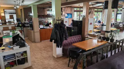 Enjoy Food & Drinks