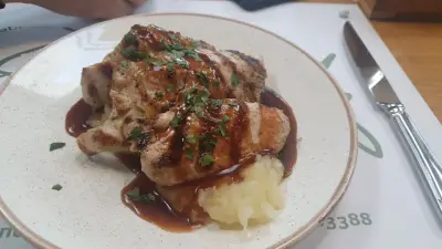 Enjoy Food & Drinks