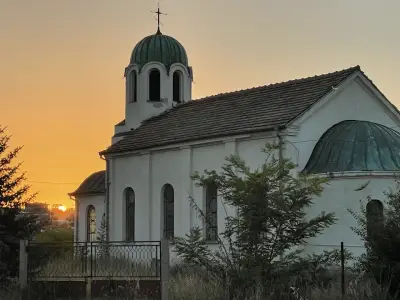 Храм "Св. вмчк Георги"