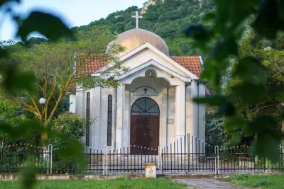 Храм "Св.Николай Архиепископ Мирликийски Чудотворец"