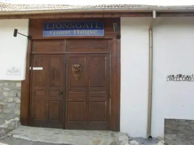 Lionsgate training and boarding kennels