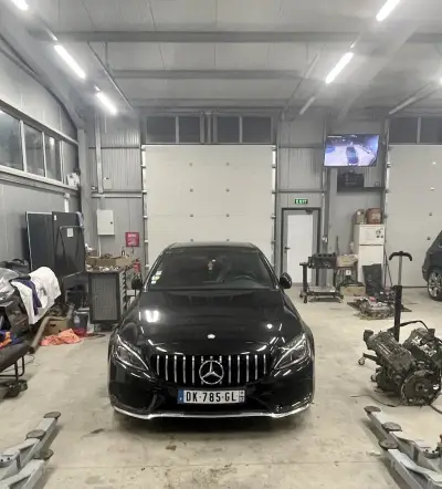 Mercedes Auto