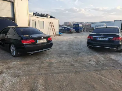 Mercedes Auto