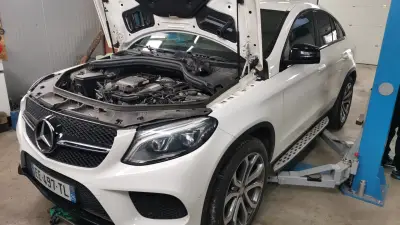 Mercedes Auto