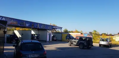 Автомивка Пегас 98 | Бензиностанция | Комплексно почистване | Интериорно почистване | Вътрешно и външно почистване